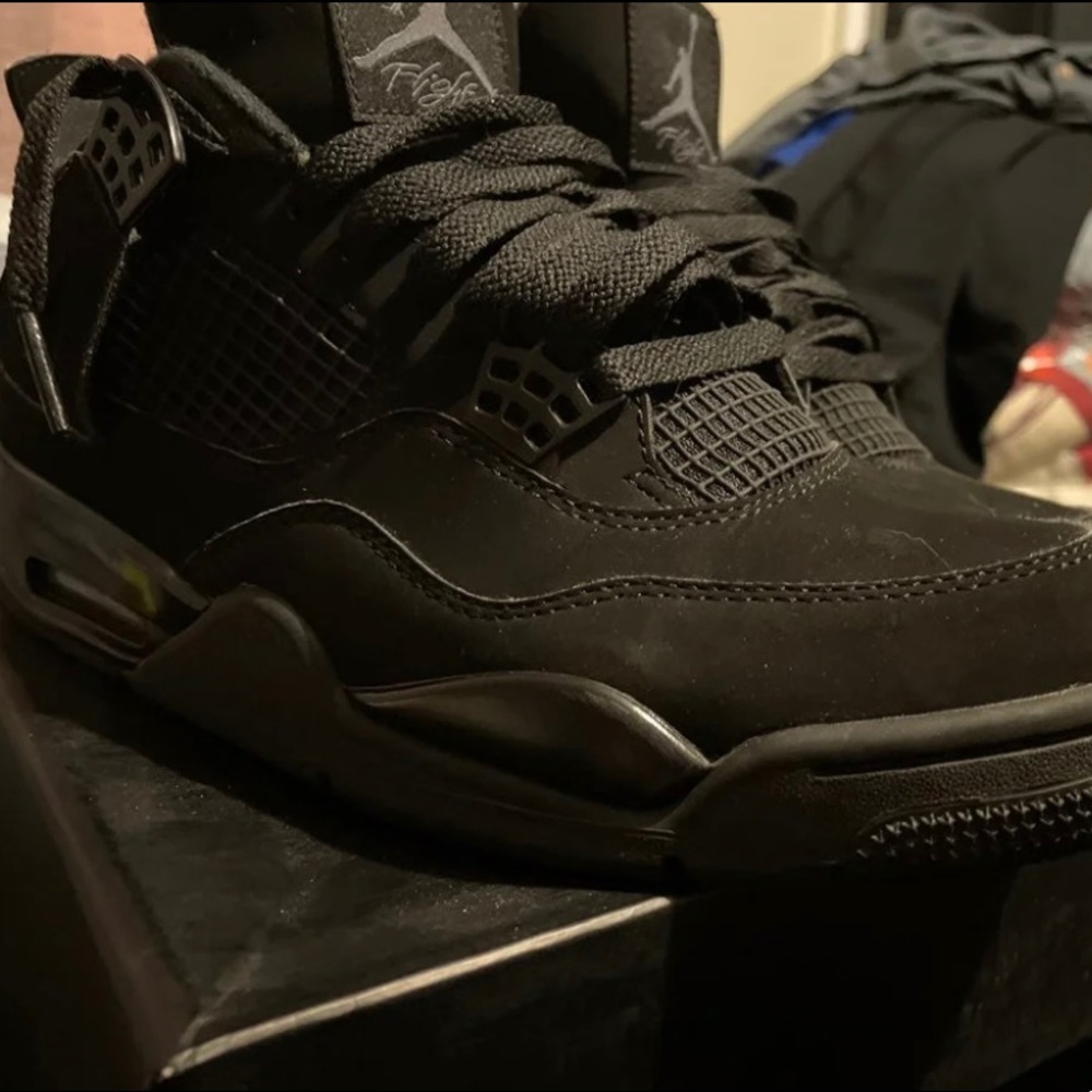 Jordan 4 Black Cats